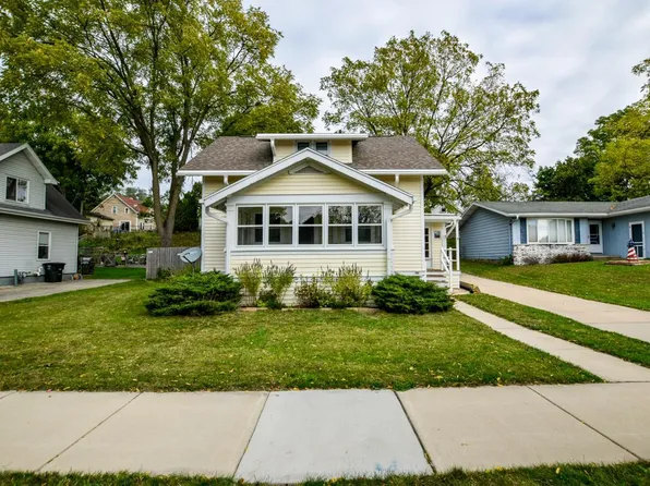 1124 East Academy Street, Stoughton, WI 53589