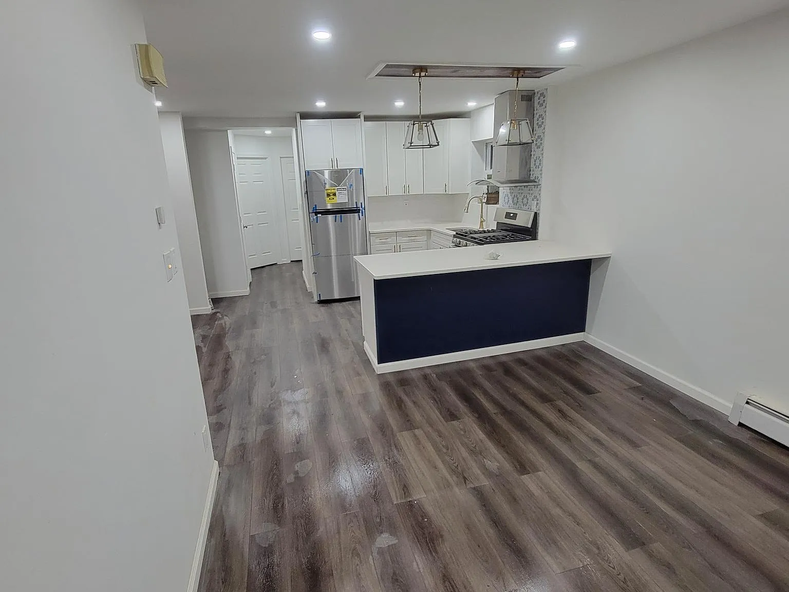 3 bed, 1000 sqft, $3,600 — Photo 4