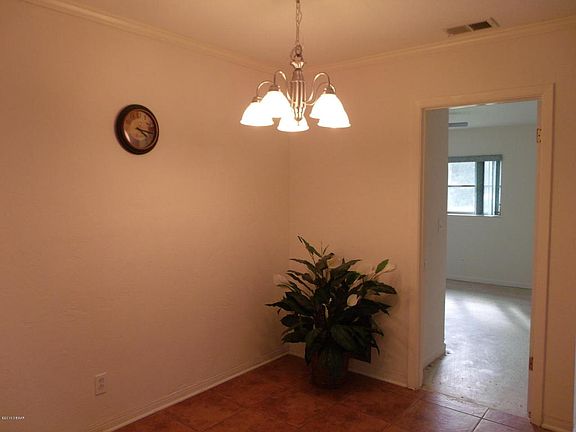 4th image of 1103 Edith Dr