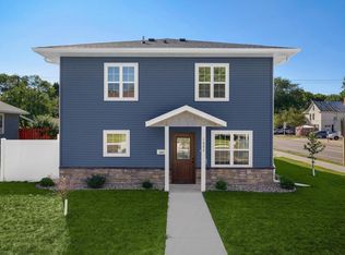 1002 7th St S, La Crosse, WI 54601