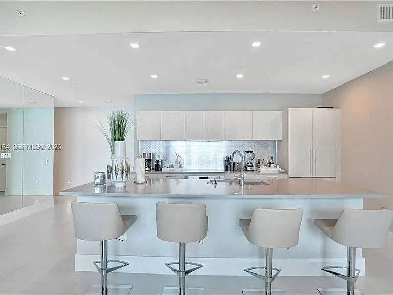 501 NE 31st St #Penthouse 4102 — Photo 11