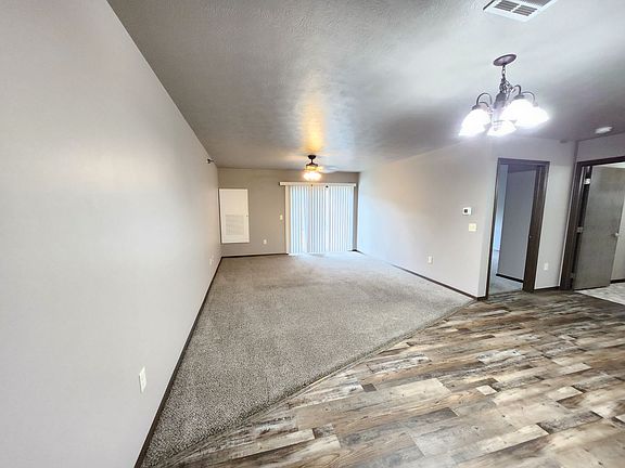 4th image of 1801 S Bahnson Ave #102