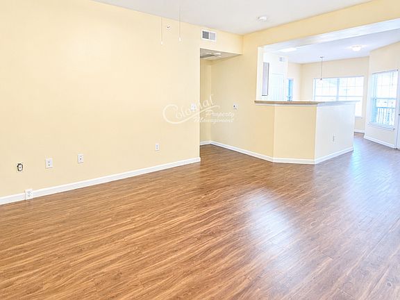 3rd image of 2320 Gracy Farms Ln APT 432