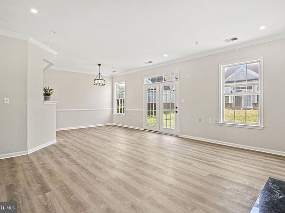 3rd image of 13502 Leesburg Pl