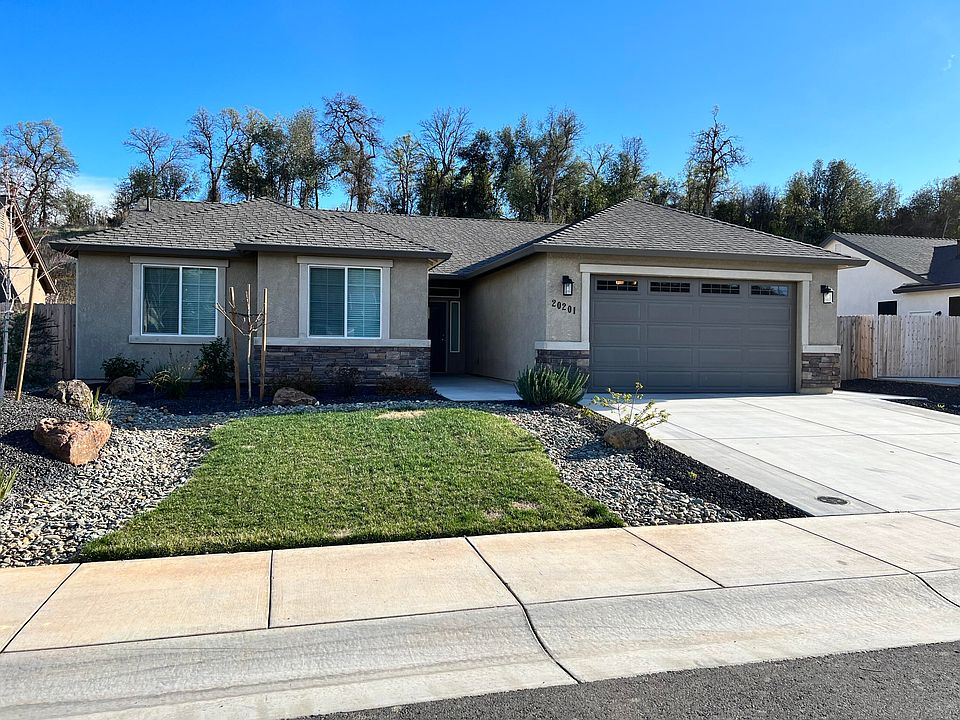 1st image of 20201 Ballentine Dr