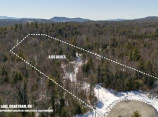 17 Hummock Lane, Grantham, NH 03753