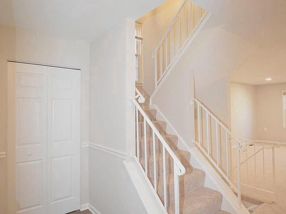 3rd image of 12318 Cinnamon St