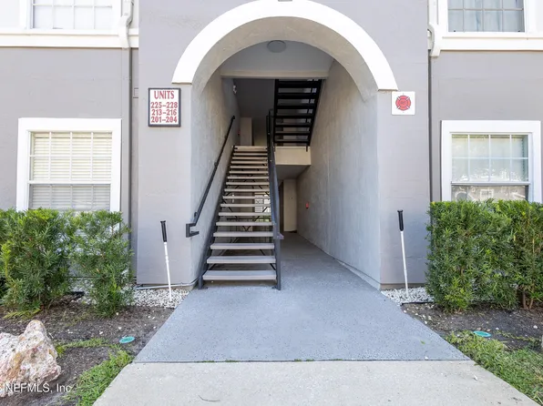 3591 Kernan Blvd, Jacksonville, FL