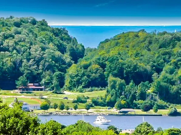 0 Day Ave, Frankfort, MI 49635