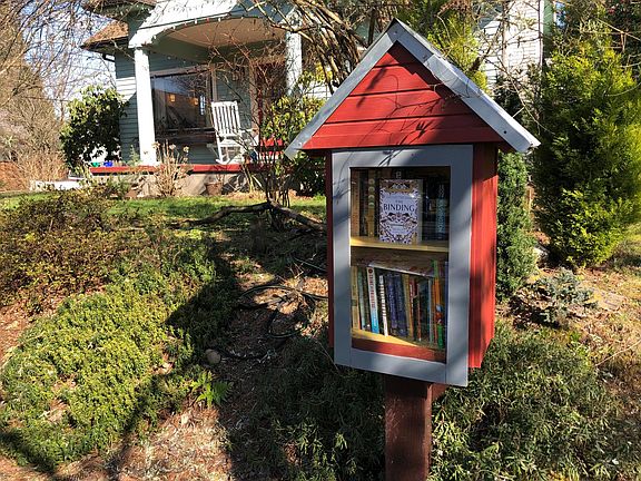 Lending library