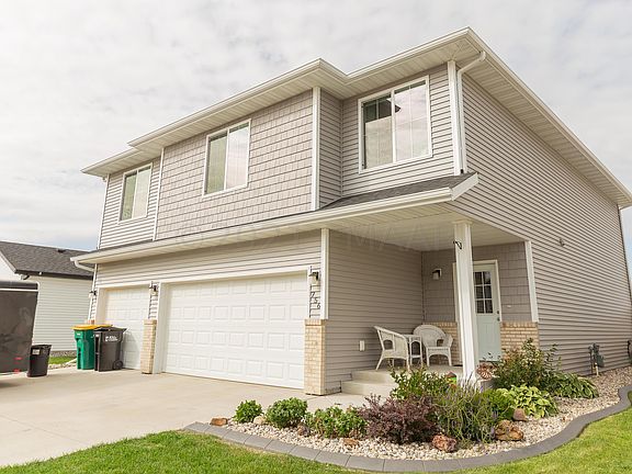 2nd image of 756 Albert Dr W