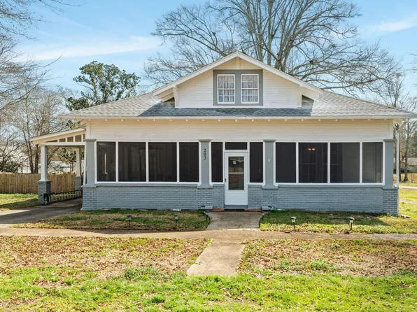 202 S 4th St, Collins, MS 39428