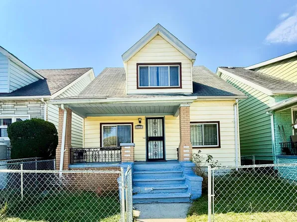 13121 Charest St, Hamtramck, MI 48212
