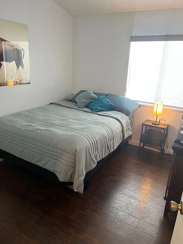 1 bed, 1.0 bath, 150 sqft, $850 — Photo 1