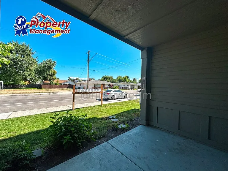 605 W Pine Ave #A2 — Photo 20