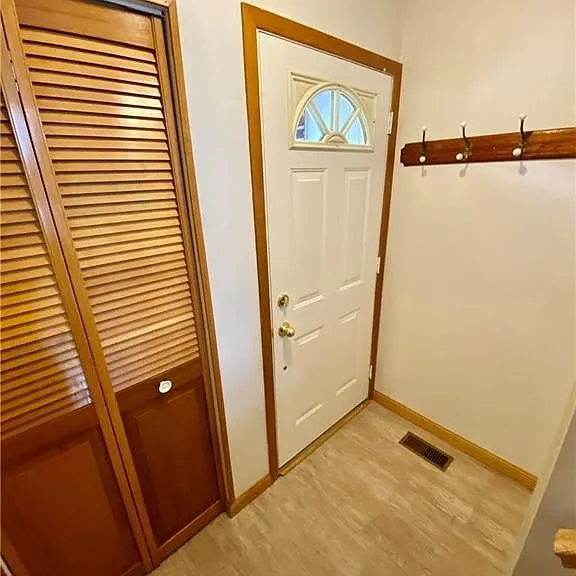 201 Silvercreek Pkwy N #13 — Photo 2