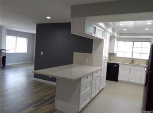 13156 Riverside Dr, Sherman Oaks, CA 91423