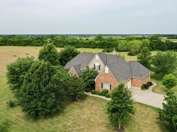 20950 Quivira Rd, Bucyrus, KS 66013
