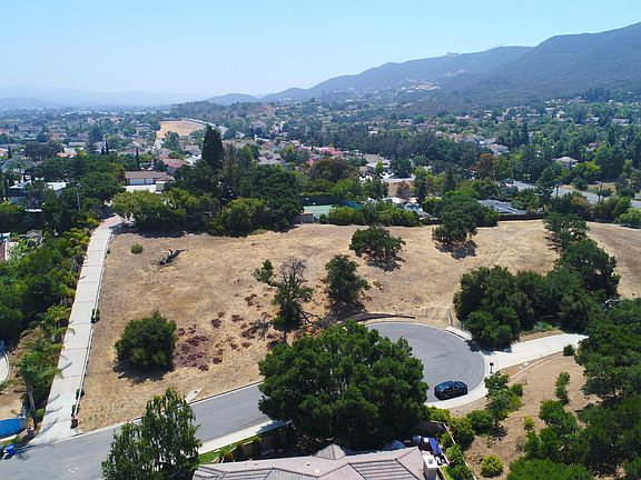 3rd image of 120 Regal Ave