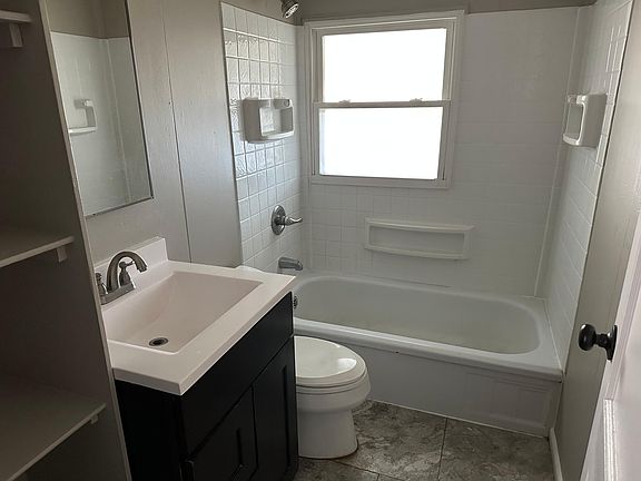 2nd image of 559 Haskins Dr