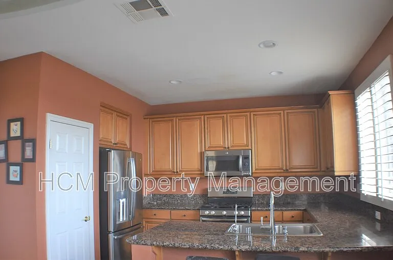 31 Calle Alamitos — Photo 3