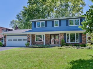 216 Durham Ct, Naperville, IL 60540