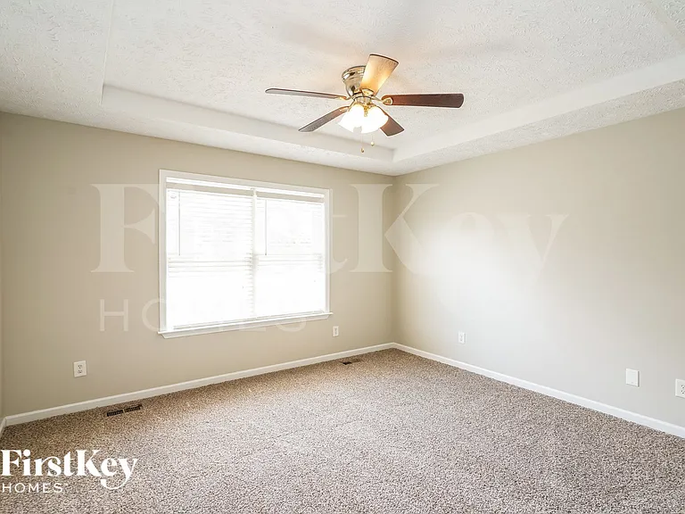 308 Birchclay Point N — Photo 7