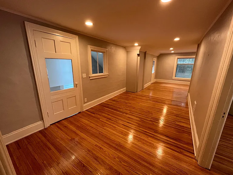 166 Linden St #2 — Photo 13