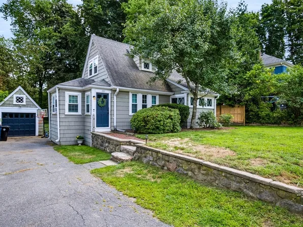 197 N Main St, Sharon, MA 02067