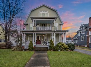 117 Longmeadow St, Longmeadow, MA 01106