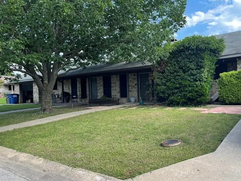 101 Prairie Creek Cir — Photo 1