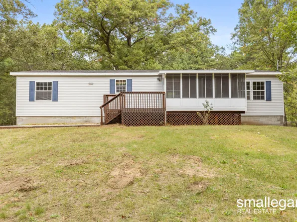 160 E Baker St, Twin Lake, MI 49457