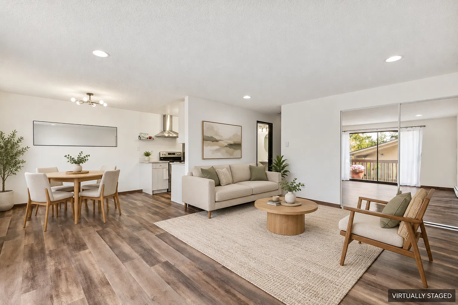 2 bed, 792 sqft, $2,249 — Photo 1