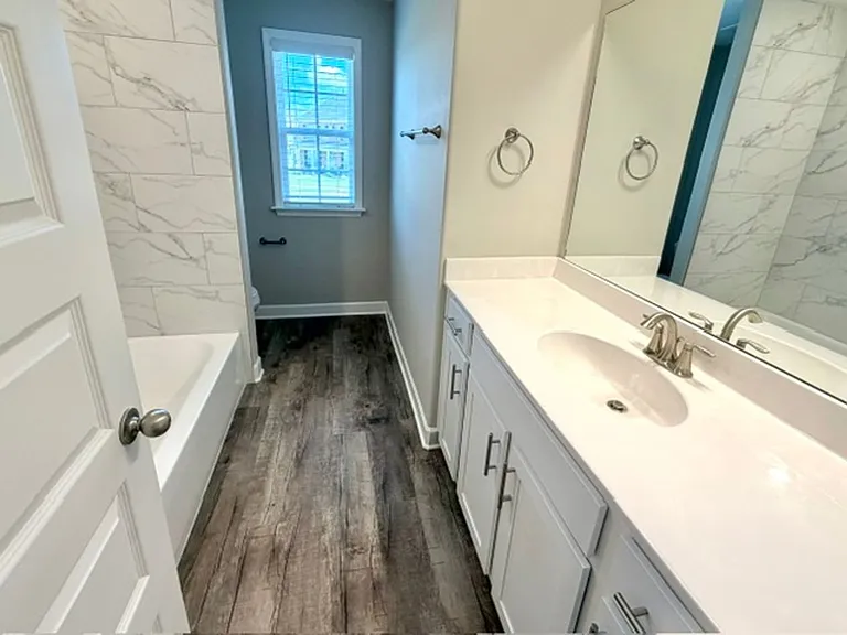 430 Azalea Dr — Photo 11