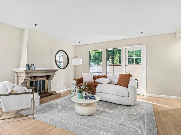 10239 Nile Dr, Cupertino, CA 95014