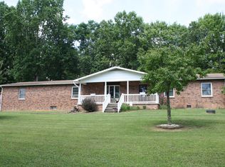6833 Elk Knob Rd, Hinton, WV 25951