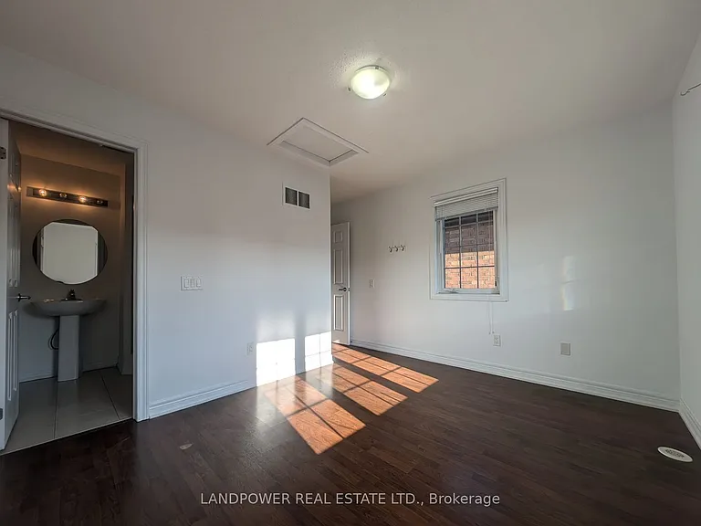 9872 McCowan Rd — Photo 6