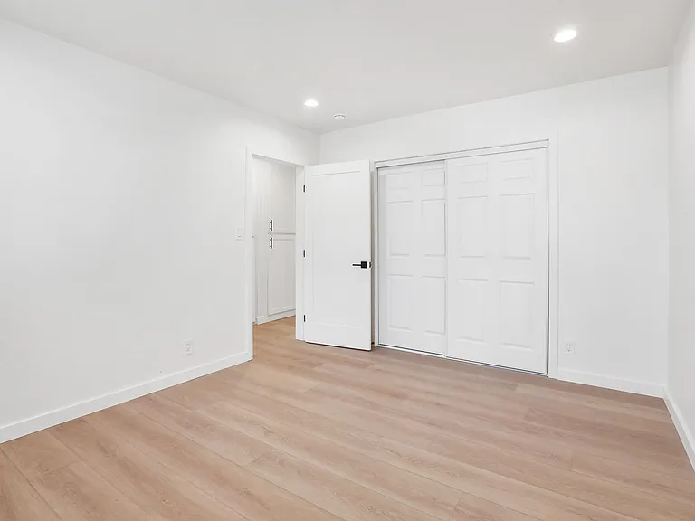 451 Normandie Pl #3 — Photo 12