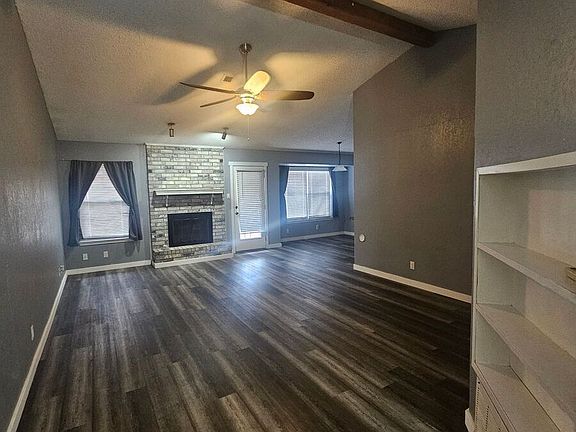 3rd image of 1101 Clairidge Ave
