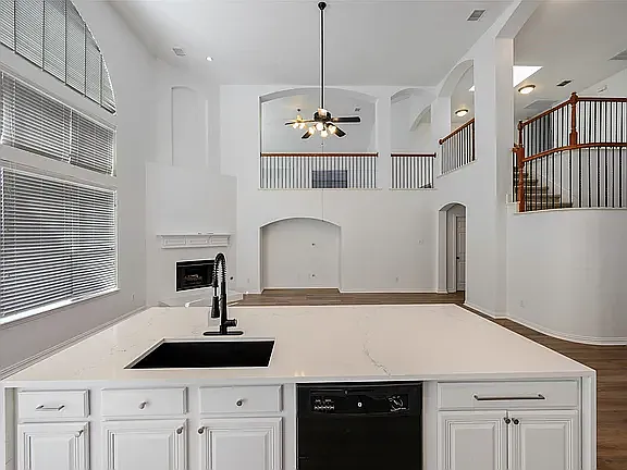 1700 Little River Ct — Photo 5