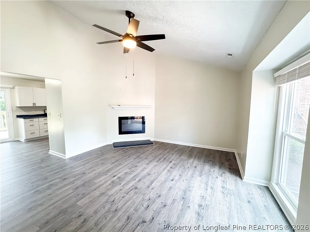 2 bed, 2.0 bath, 1027 sqft, $1,550 — Photo 4