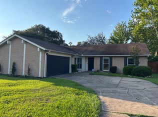 13814 Piping Rock Ln, Houston, TX 77077