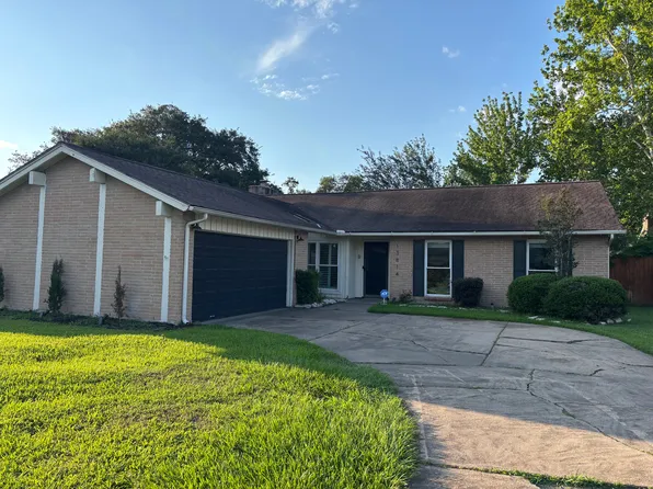 13814 Piping Rock Ln, Houston, TX 77077