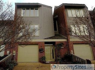 3936 Oakridge Cir, Virginia Beach, VA 23451
