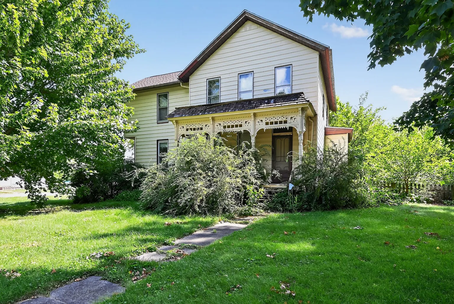 21 N Gosse Blvd photo 1