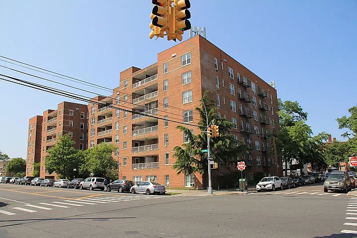 1st image of 6011 Broadway APT L1