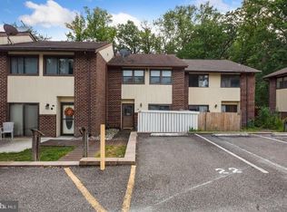 22 Bayberry Ct, Deptford, NJ 08096