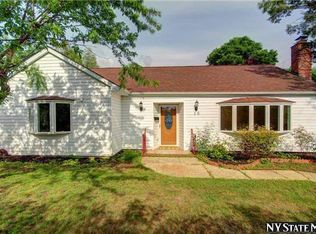 16 N Butehorn St, Bethpage, NY 11714