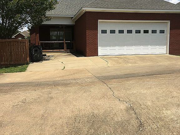 4th image of 4706 Mitford Cir