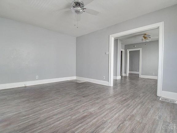 4th image of 3833 Vine St